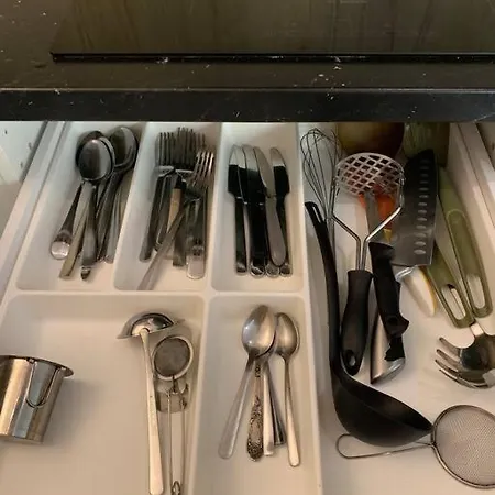 Your 6 With Parking アパート *